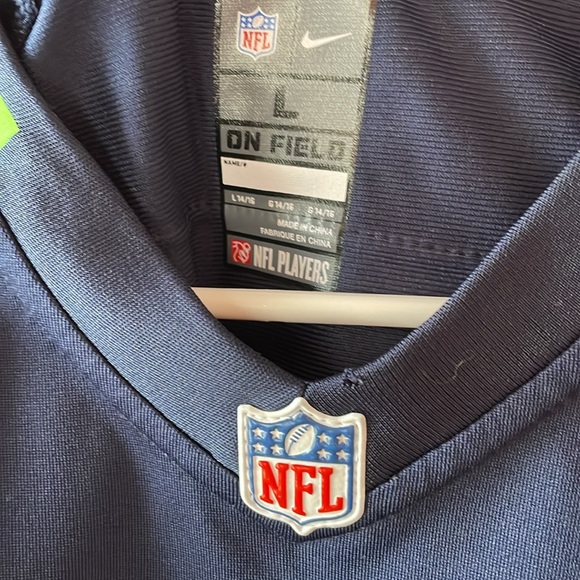 NFL Seahawks Jersey  Youth Large - Picture 4 of 5